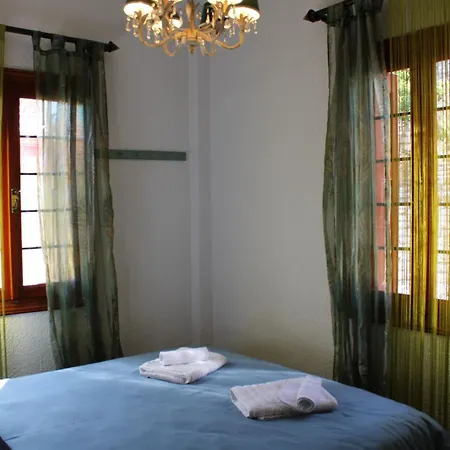 ,cozy Mountain Retreats